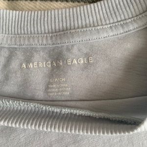 AEO boxy cropped graphic tee